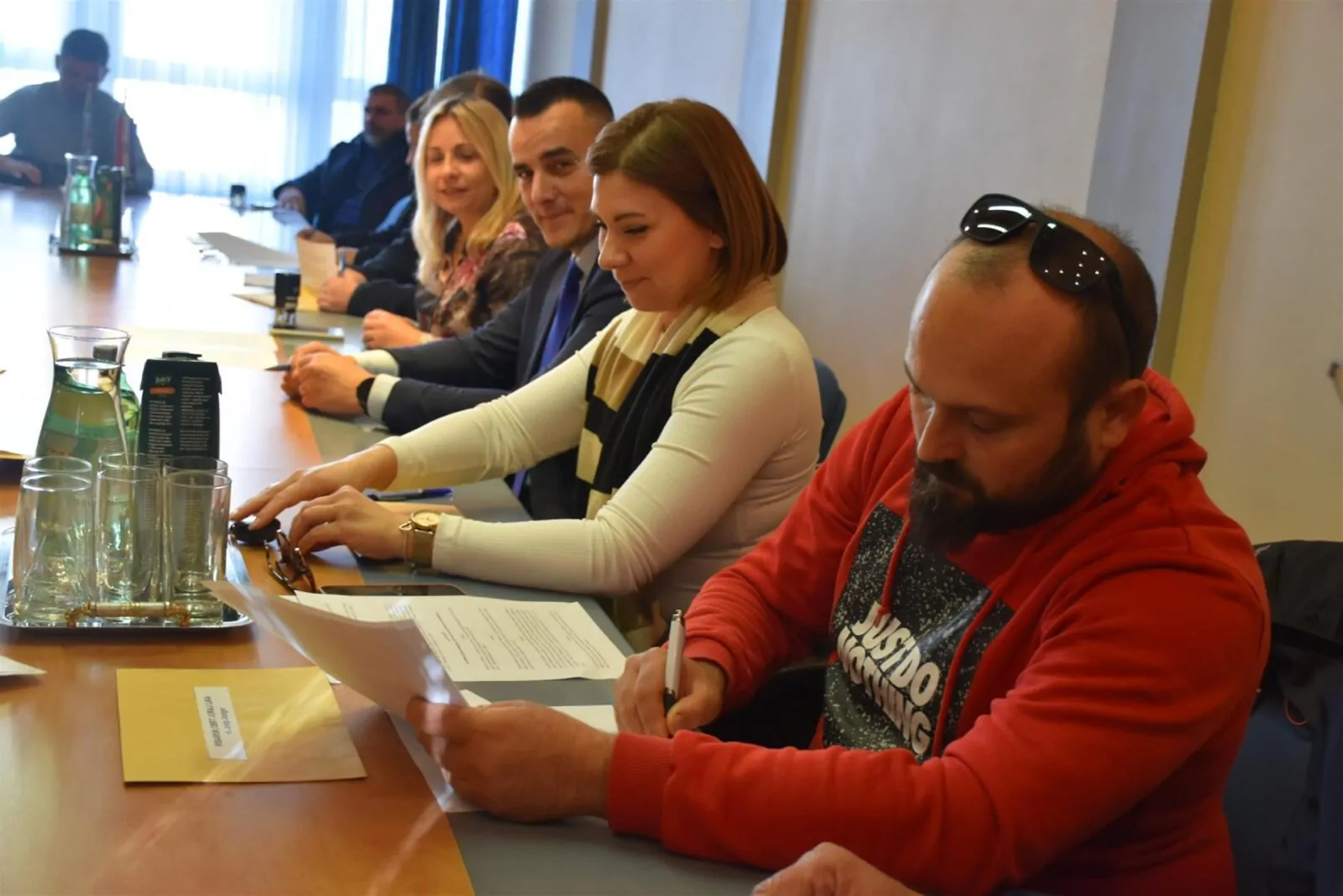 Župan Paško Rakić potpisao ugovore o sufinanciranju projekata i aktivnosti iz područja ribarstva i marikulture - Objava.hr 