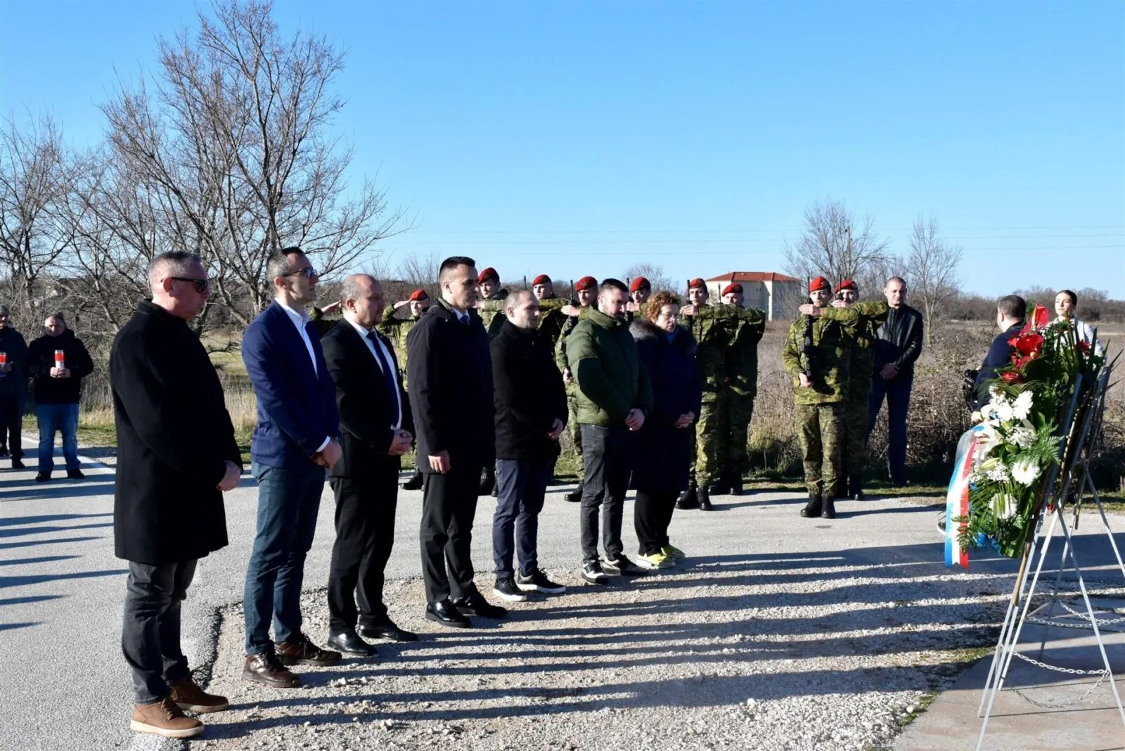 U Mratovu i Oklaju danas je obilježena 33. godišnjica stradavanja šesnaestero civila - Objava.hr 