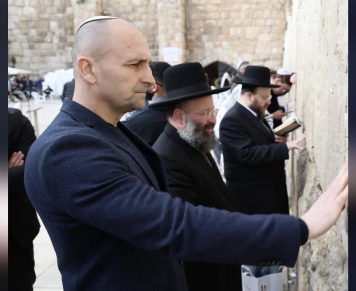 Anušić u Izraelu: Molitva na Zidu plača za hrvatski i izraelski narod