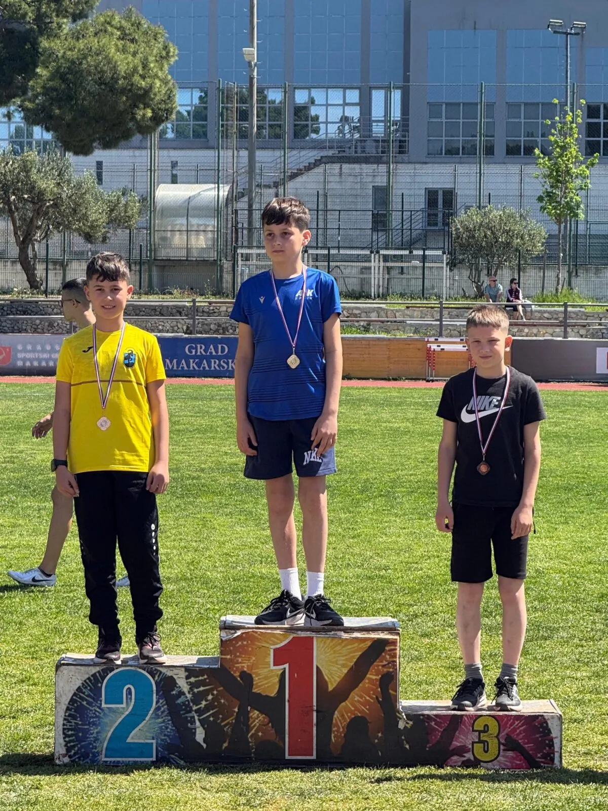 7 medalja za Atletski klub Knin na 2. kolu Dalmatinske atletske lige - Objava.hr 