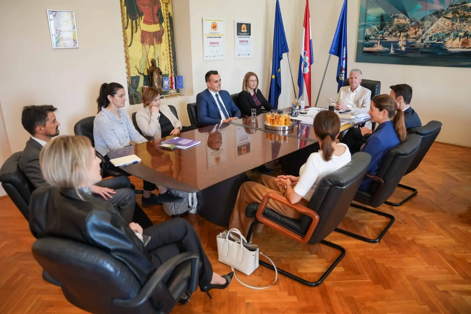 Župan i gradonačelnik Šibenika primili delegaciju Europskog revizorskog suda - Objava.hr 