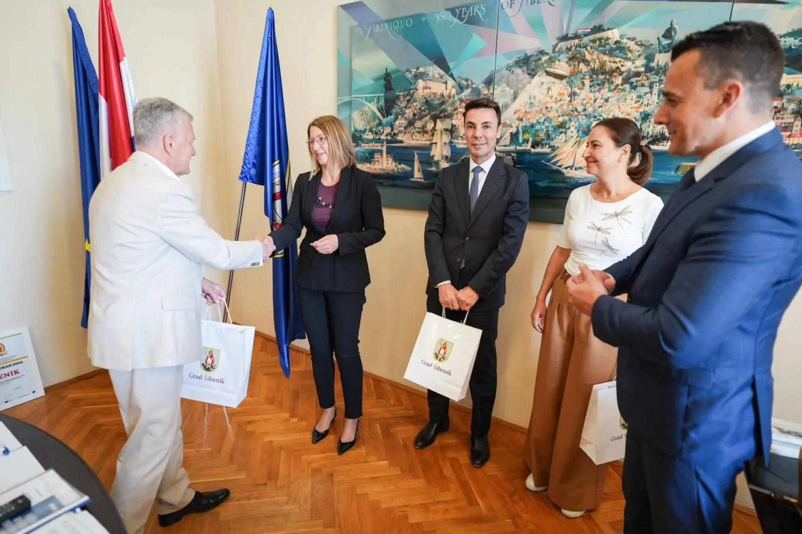 Župan i gradonačelnik Šibenika primili delegaciju Europskog revizorskog suda - Objava.hr 