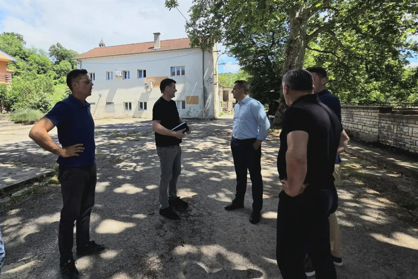 Župan Paško Rakić obišao obnovljenu dionicu županijske ceste u Općini Biskupija - Objava.hr 
