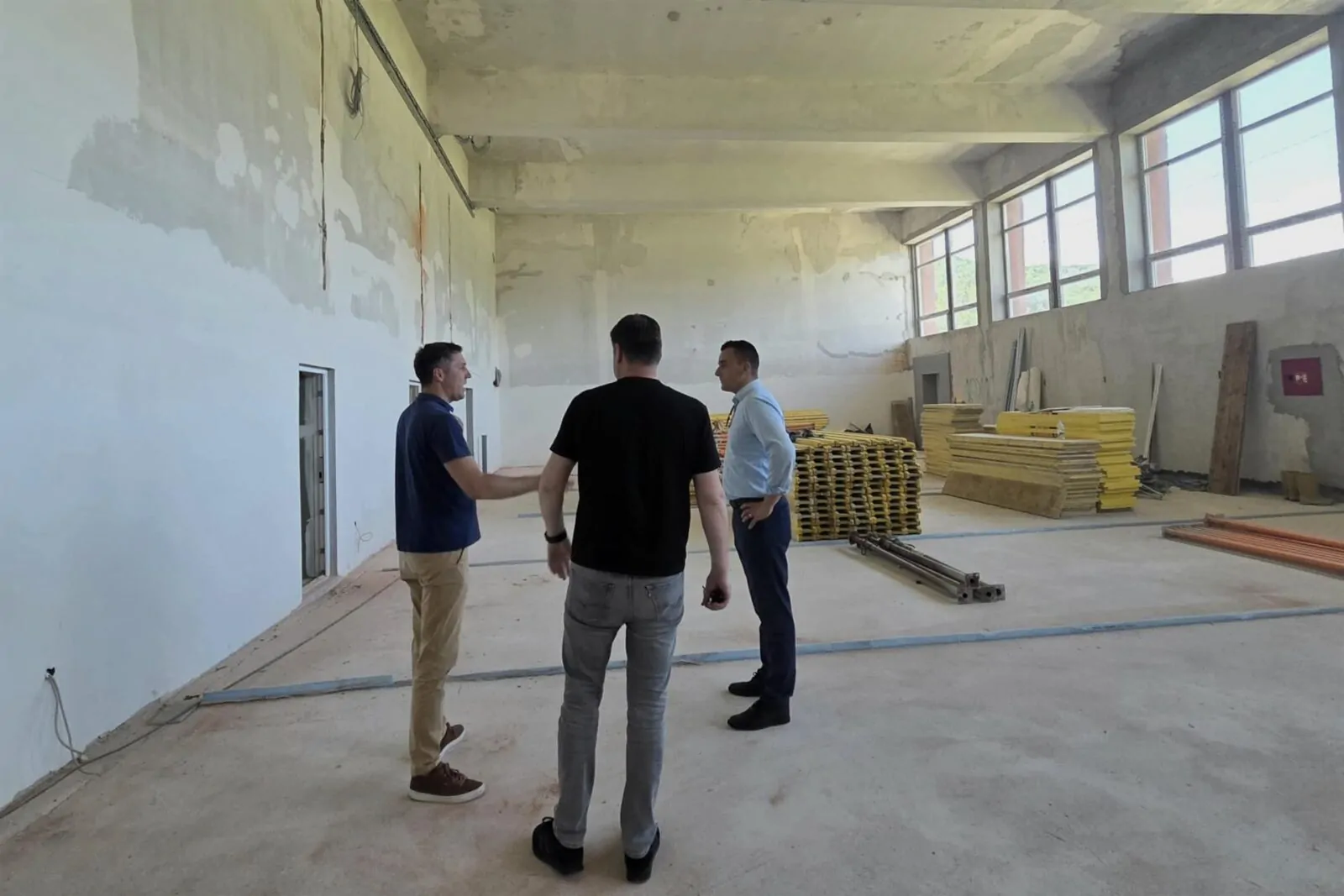Župan Paško Rakić obišao obnovljenu dionicu županijske ceste u Općini Biskupija - Objava.hr 