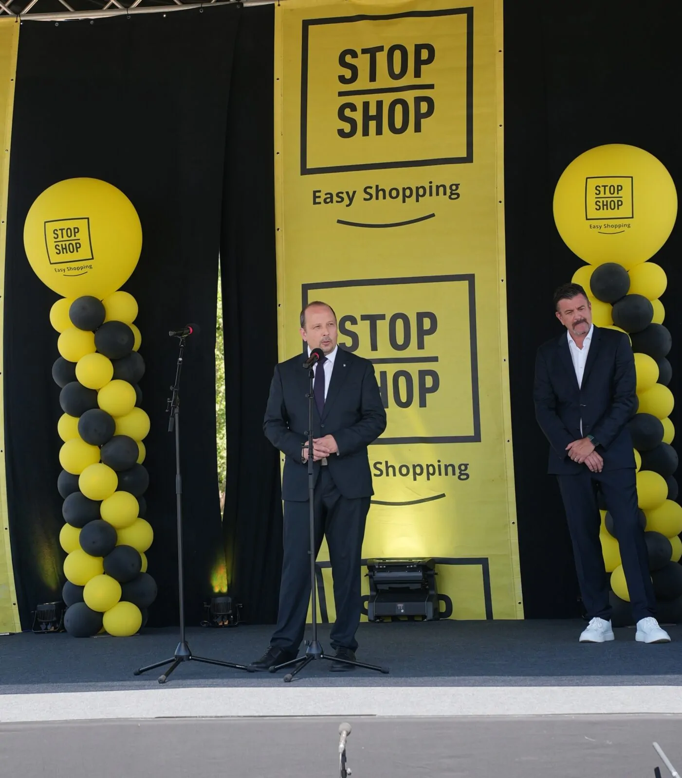 U Kninu svečano otvoren STOP SHOP - Objava.hr 