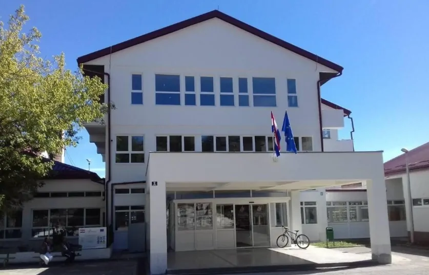 Više od 30 tisuća eura za projekt obnove OŠ Domovinske zahvalnosti u Kninu
