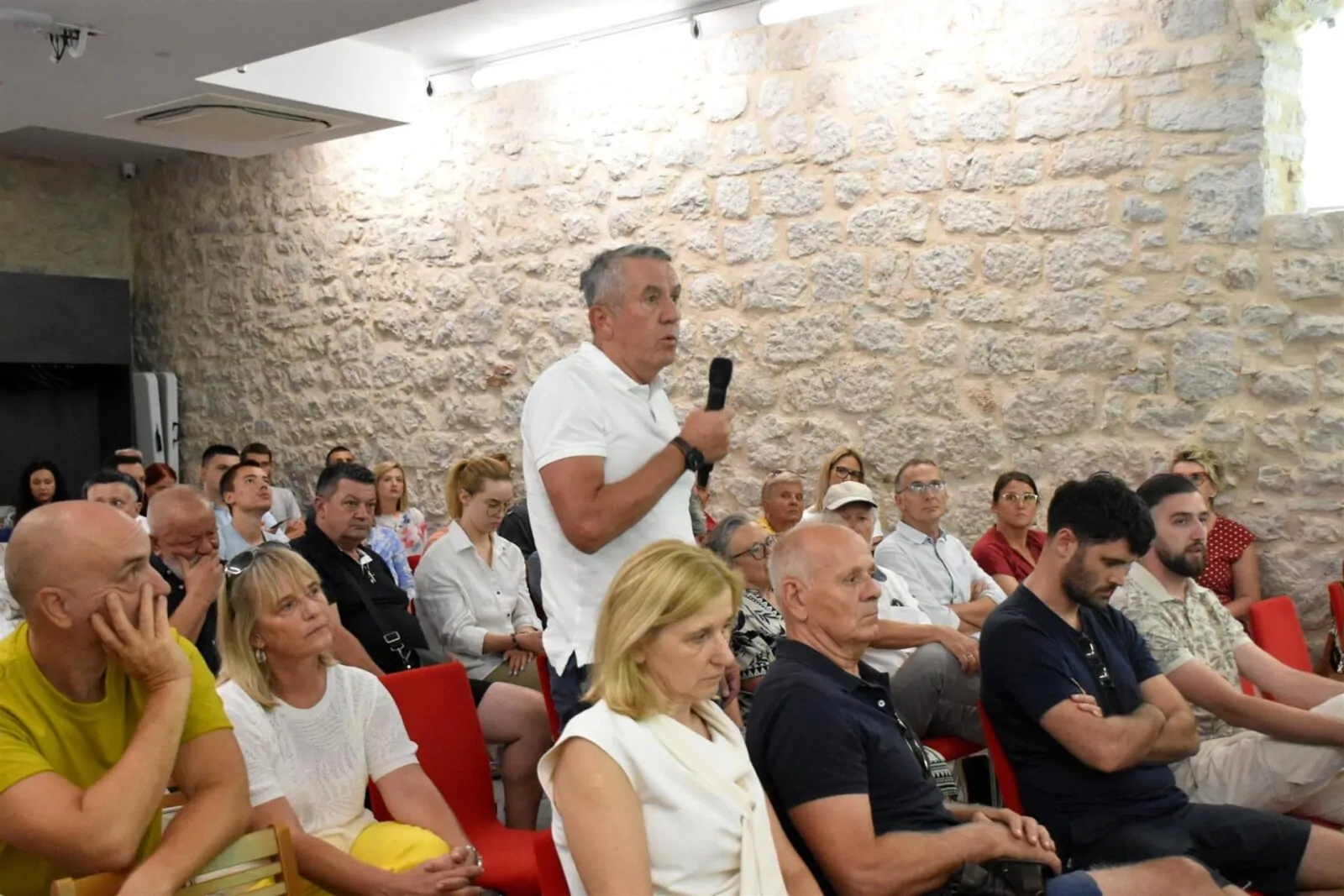 Veliki interes građana za javno izlaganje o Prijedlogu VII. izmjena i dopuna županijskog PP-a - Objava.hr 