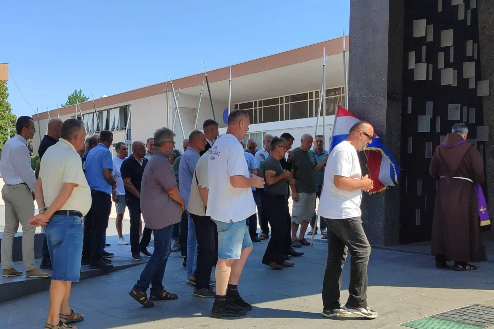 Obilježena 35. obljetnica razmjene hrvatskih logoraša s područja grada Knina - Objava.hr 