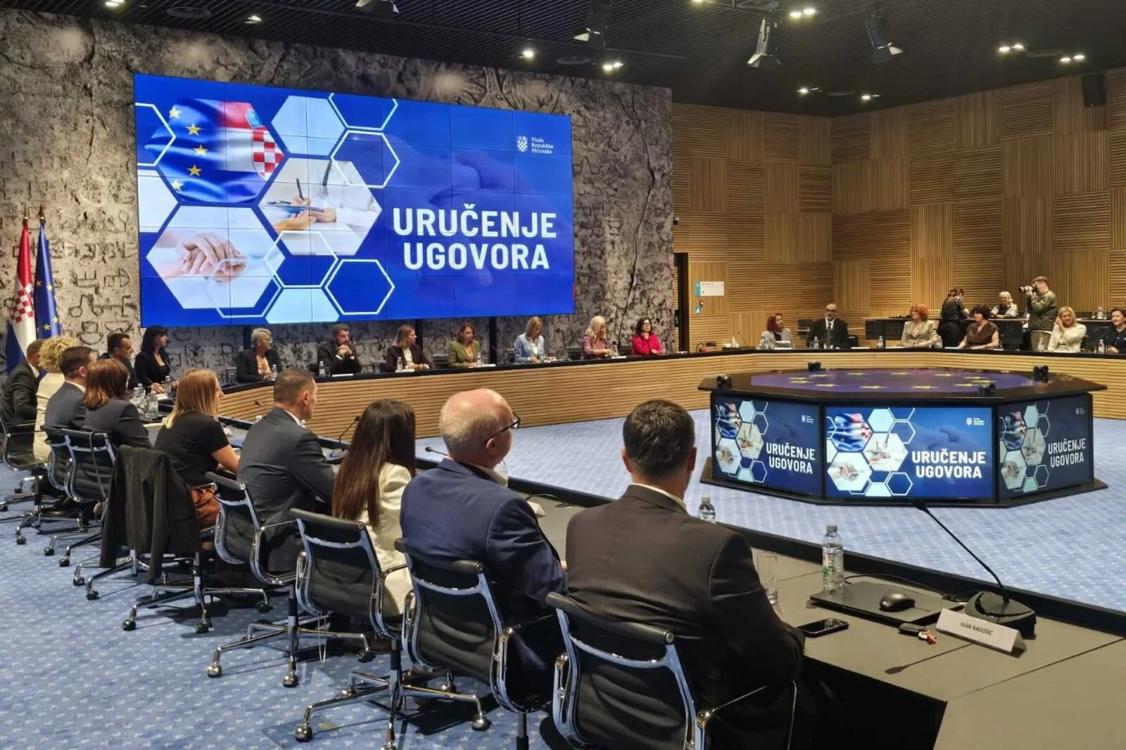 Šibensko-kninskoj županiji gotovo 1,8 milijuna eura za unaprjeđenje zdravstvene zaštite - Objava.hr 