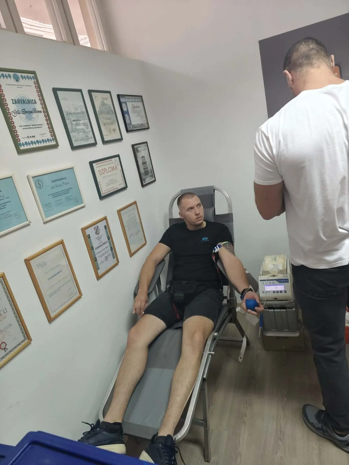Kninjani ponovno pokazali veliko srce: U hitnoj akciji prikupljene 54 doze krvi - Objava.hr 