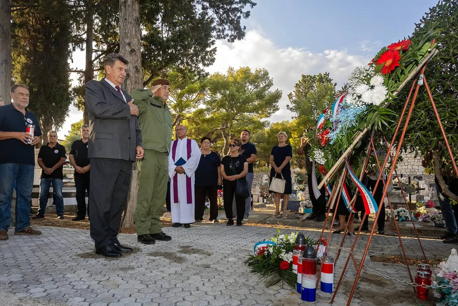 U Rogoznici obilježena 35. obljetnica oslobođenja rogozničkih vojarni - Objava.hr 