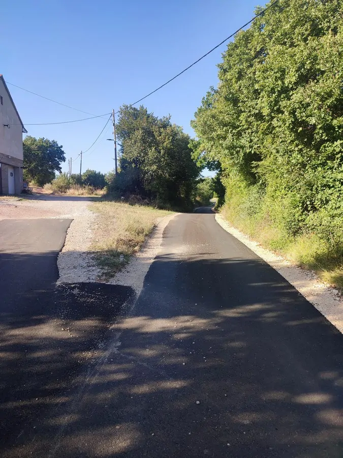 Asfaltiranje nerazvrstanih cesta na području grada Knina i pripadajućih naselja - Objava.hr 