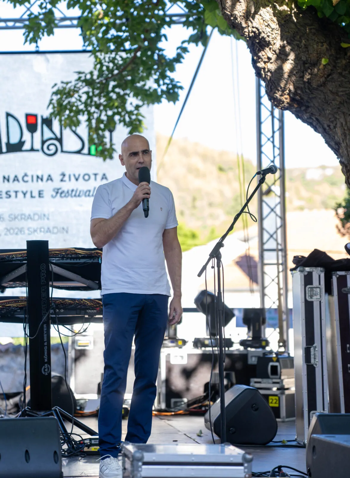 Skradin danas miriše na rižot: počeo 3. Skradinski festival rižota - Objava.hr 