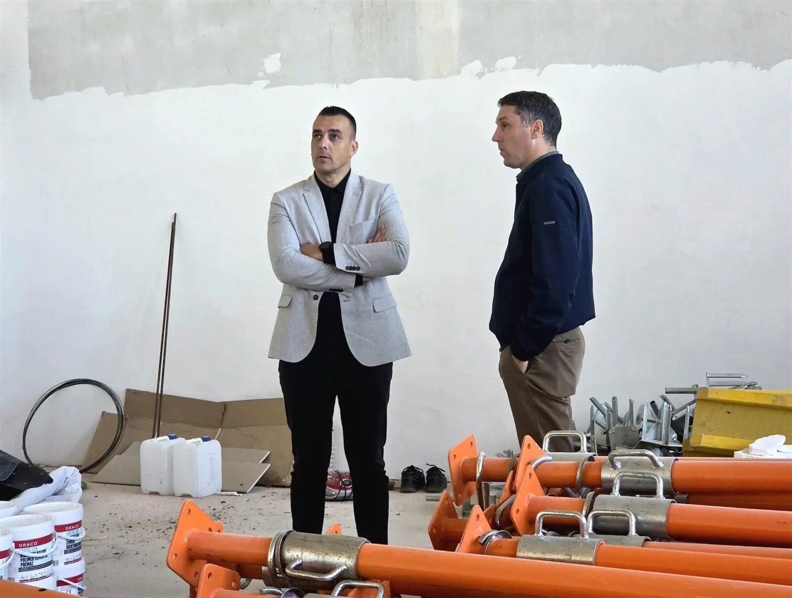 Župan obišao gradilište Multifunkcionalnog centra za pružanje socijalnih usluga i crkvu sv. Marije u Biskupiji - Objava.hr 