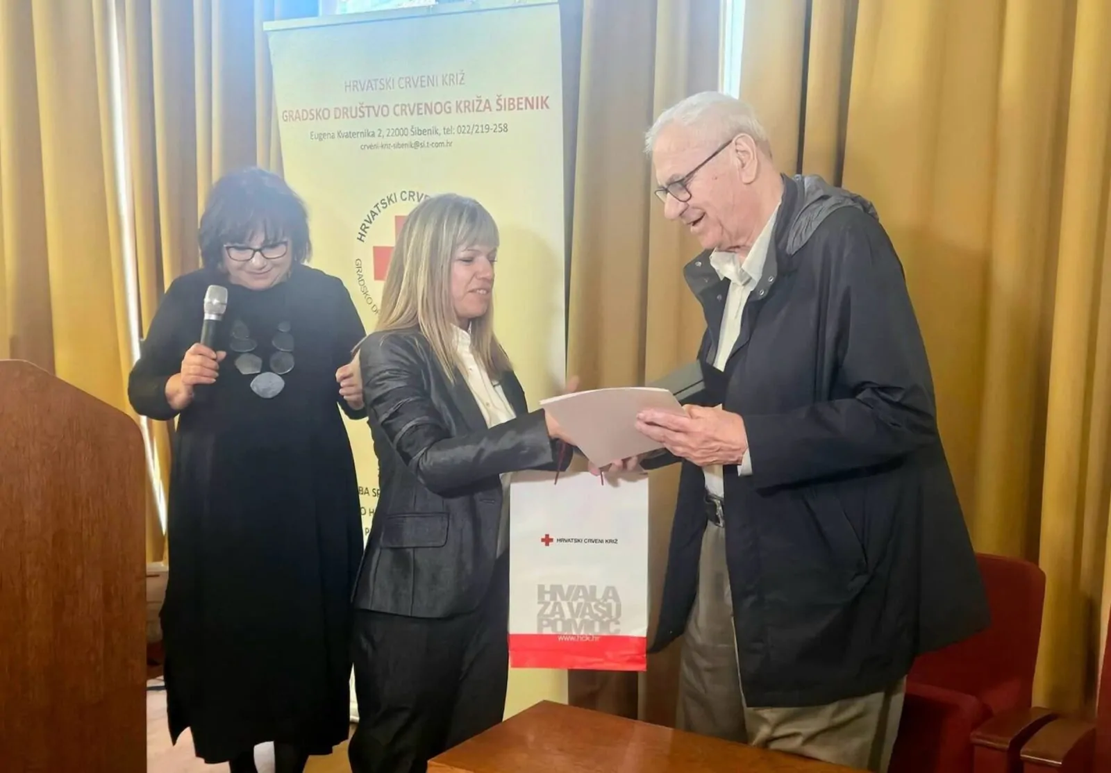 U Šibeniku svečano obilježeno 50 godina organiziranog darivanja krvi uz uručenje zahvalnica jubilarnim darivateljima - Objava.hr 