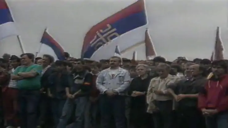 Knin 2. listopada 1990.: Grad pod barikadama, promet prekinut, proglašena autonomija